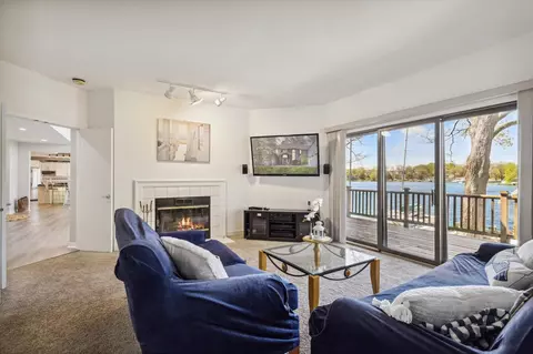 Living - 462 E Gull Lk, Augusta, MI 49012 photo 6 of 9