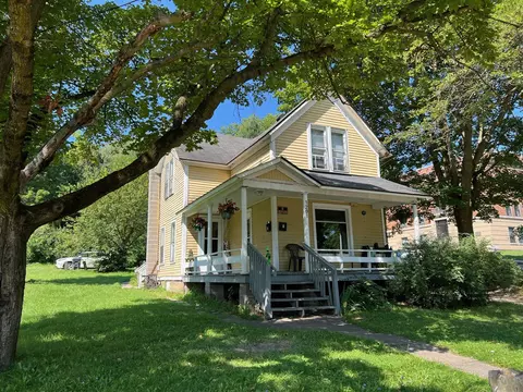 1201 Douglas, Kalamazoo, MI 49007