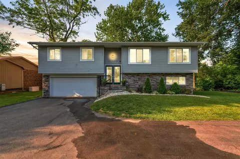 47900 W Huron Riv, Van Buren Twp, MI 48111