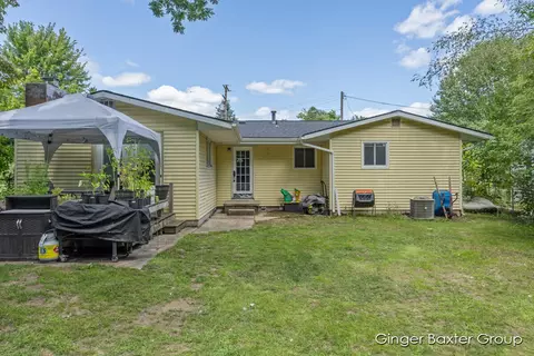 227 Brown, Belding, MI 48809 photo 19