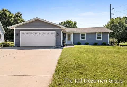 2432 Spring, Zeeland, MI 49464