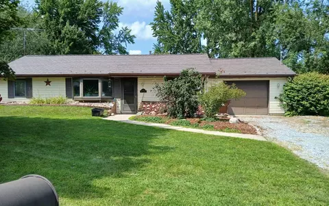 700 Fairway, Saint Louis, MI 48880