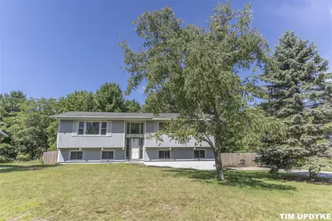 5281 Mcdowell, Norton Shores, MI 49441