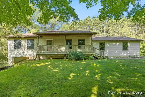 3401 Nagle, Middleville, MI 49333