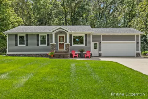 1980 Parnell, Ada, MI 49301