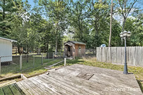 Exterior - 5494 W Wingleton, Baldwin, MI 49304 photo 7 of 10