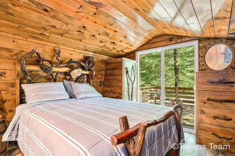 Bedroom - 5494 W Wingleton, Baldwin, MI 49304 photo 3 of 3