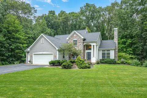 8396 Sierra Madre, Kalamazoo, MI 49009
