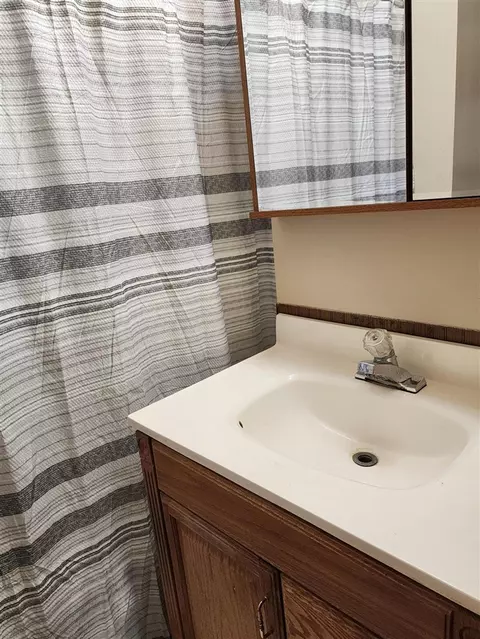 800 E Main, Ionia, MI 48846 photo 32