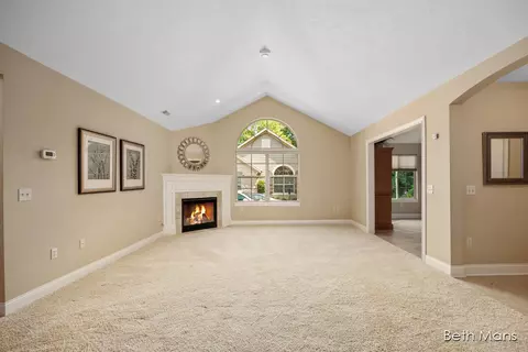 1021 Bridge Crst, Ada, MI 49301 photo 4