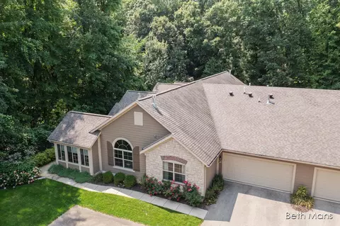 1021 Bridge Crst, Ada, MI 49301 photo 22