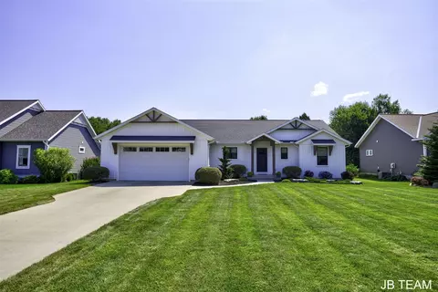 351 Parkside, Douglas, MI 49406