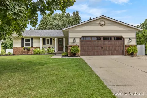 4327 Pheasant Run, Hudsonville, MI 49426