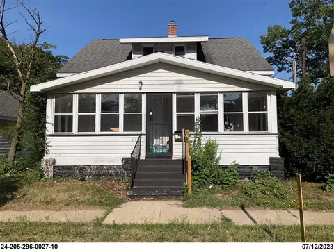 1675 Wood, Muskegon, MI 49442