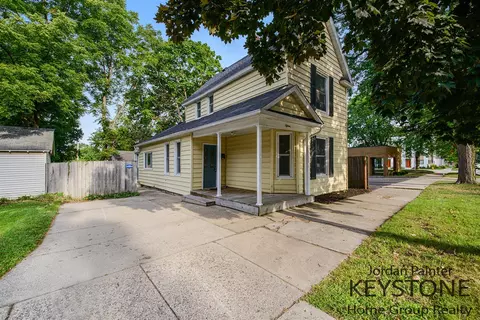 15 Gunnison, Grand Rapids, MI 49504