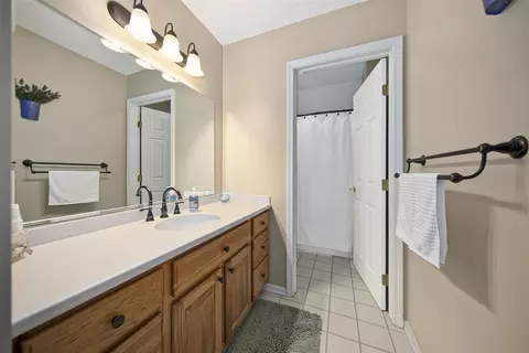 335 E Castlebury, Saline, MI 48176 photo 29