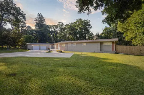 224 Wahwahtaysee, Battle Creek, MI 49015