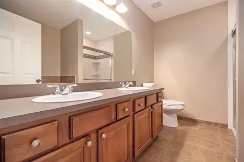 Bath - 41362 Maplewood, Canton, MI 48187 photo 1 of 3