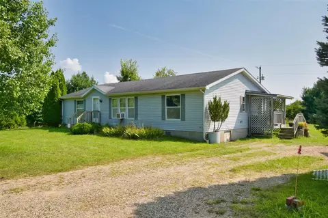 78563 39th, Decatur, MI 49045