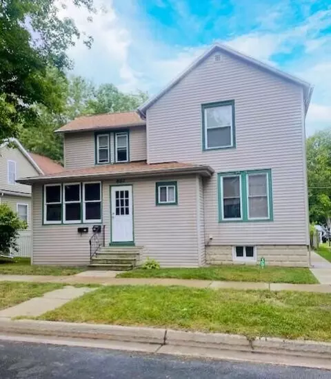 807 Court, Saint Joseph, MI 49085