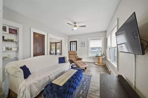 Living - 1709 E Ganson, Jackson, MI 49202 photo 2 of 2