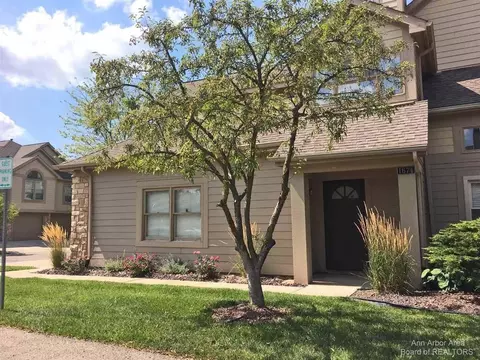 1674 Coburn, Ann Arbor, MI 48108