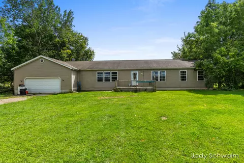 5167 Wooldridge, Belding, MI 48809