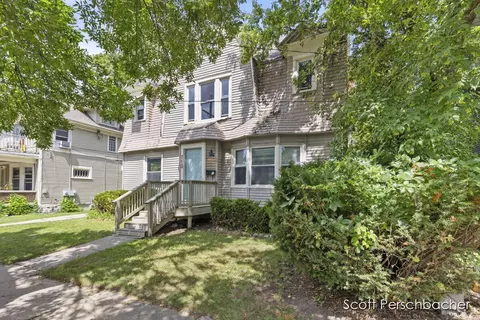 713 Lake, Grand Rapids, MI 49503