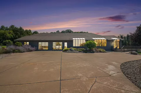 2487 W 48th, Fremont, MI 49412