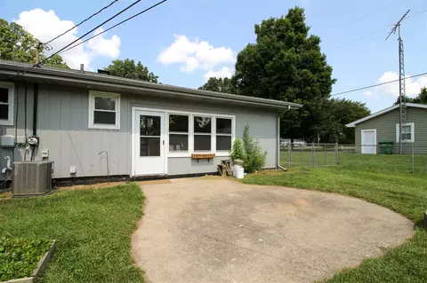 17197 Moorepark, Three Rivers, MI 49093 photo 6
