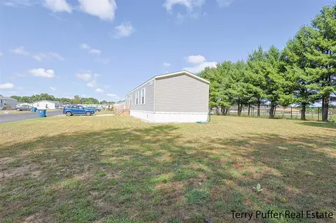 653 E Streambank, Newaygo, MI 49337 photo 8