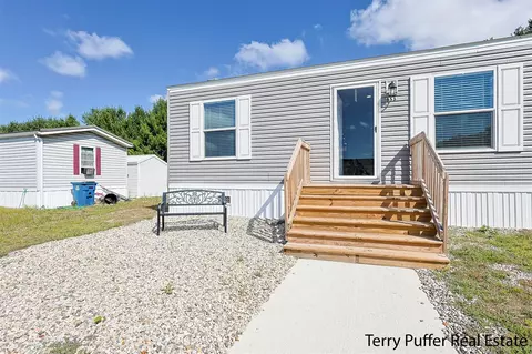 653 E Streambank, Newaygo, MI 49337 photo 18