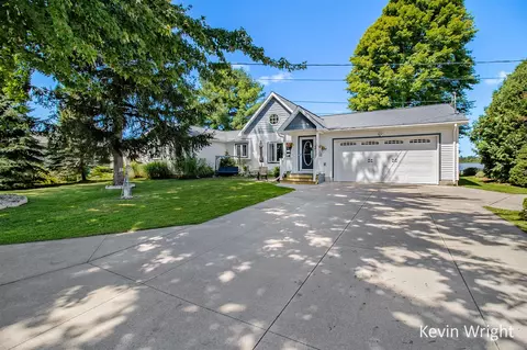6175 Wallis, Fremont, MI 49412