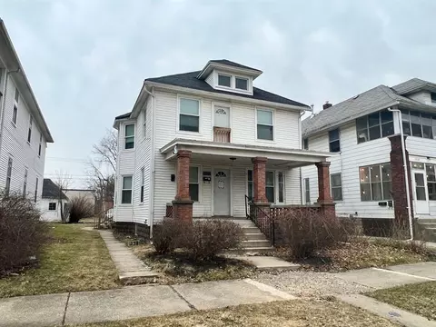 1521 Quarry, Grand Rapids, MI 49504