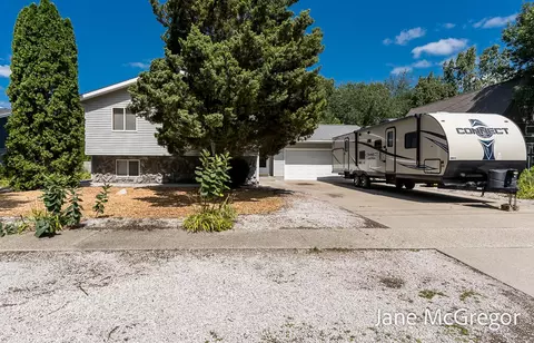 1044 Durham, Muskegon, MI 49441
