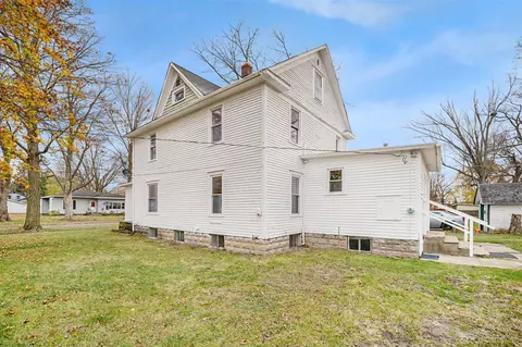 622 Oak, Three Rivers, MI 49093 photo 4