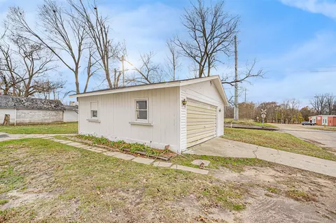 622 Oak, Three Rivers, MI 49093 photo 24