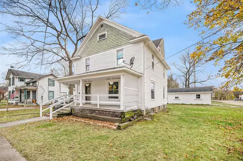 622 Oak, Three Rivers, MI 49093 photo 3