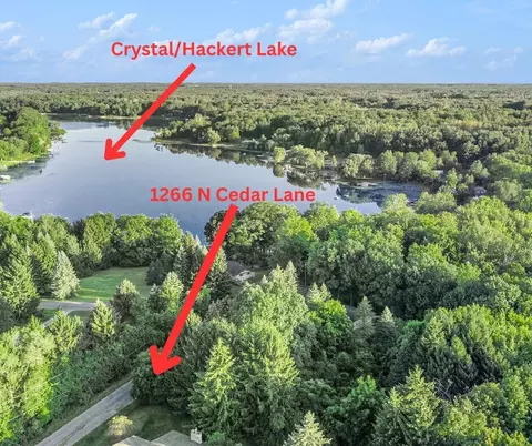 1266 N Cedar Ln, Scottville, MI 49454
