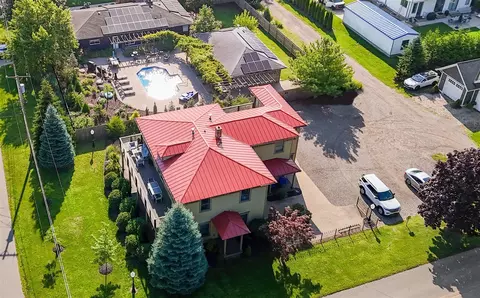 11 E Chestnut #2, Douglas, MI 49406