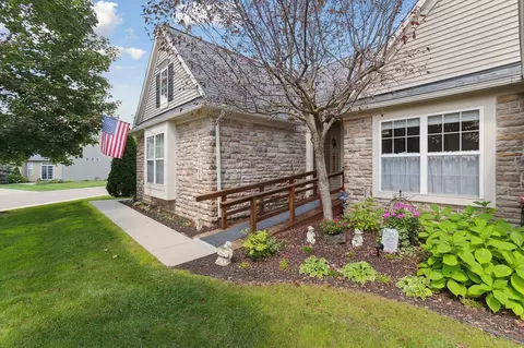 1614 Mallard Pond, Howell, MI 48855 photo 2