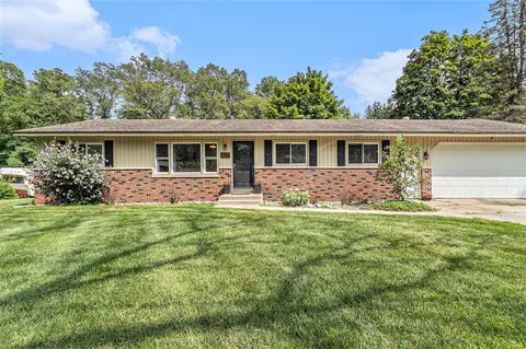 2134 S Maple Is, Muskegon, MI 49442
