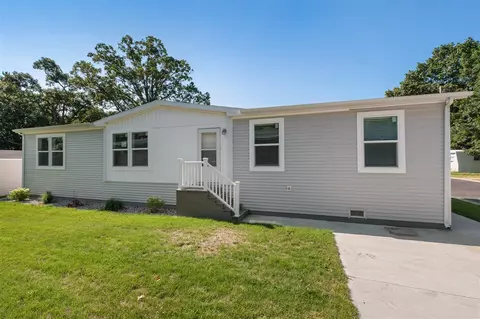 222 Circle #222, Sparta, MI 49345