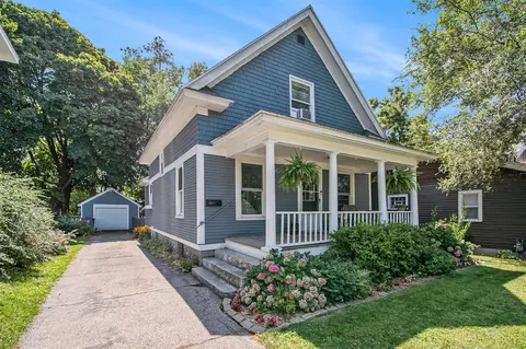 860 Ardmore, Grand Rapids, MI 49507