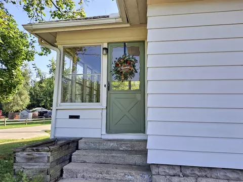 Exterior - 189 Walcott, Jackson, MI 49203 photo 3 of 12