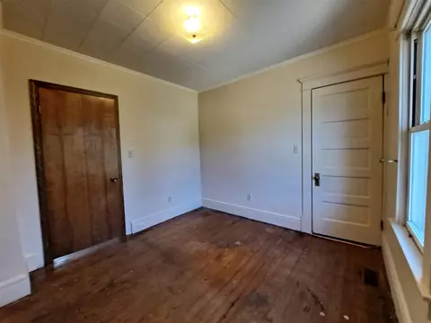 Bedroom - 189 Walcott, Jackson, MI 49203 photo 5 of 6