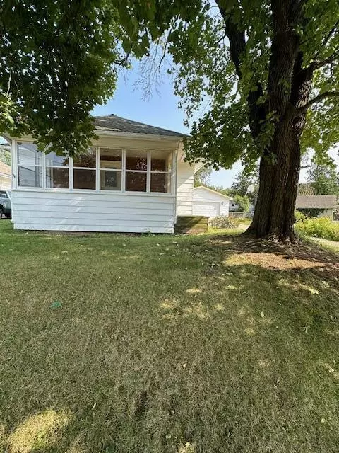 Exterior - 189 Walcott, Jackson, MI 49203 photo 2 of 12