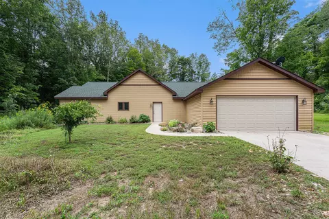 8527 Bever, Delton, MI 49046