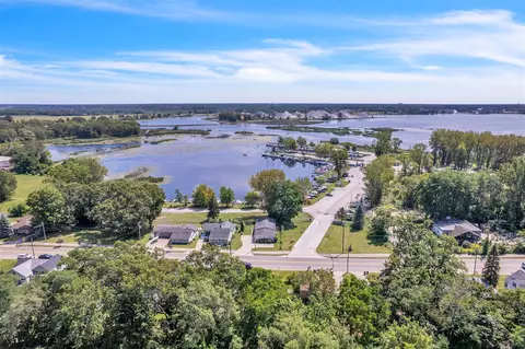 1929 Lake, Muskegon, MI 49445