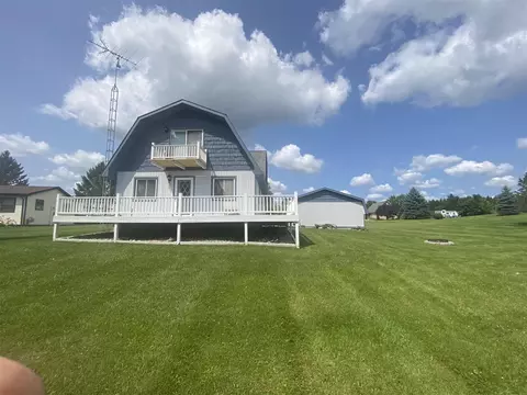 1649 Hampton, Gladwin, MI 48624 photo 4